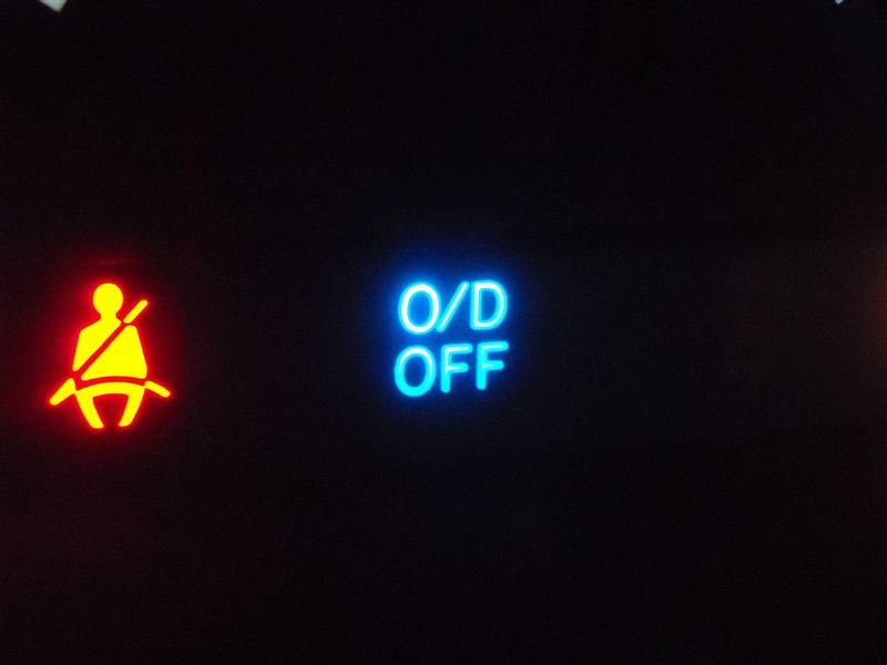 Хотын нөхцөлд хянах самбар дээр O/D OFF гэрэл асахгүй байвал зохилтой