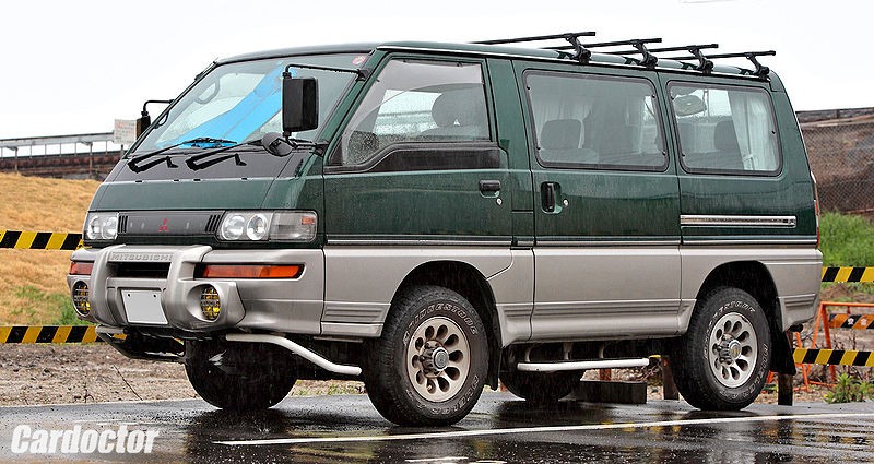 Mitsubishi Delica Star Wagon 4WD 2.5TD Active-world Aero-roof. 1997 он Хэсэгчилсэн өөрчлөлтөөр