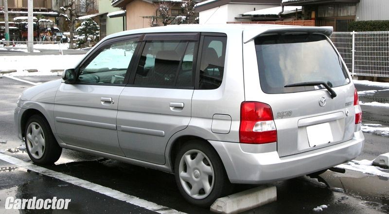 2000-2002 он Mazda Demio
