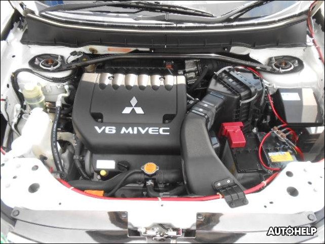 6B31 3.0 литрийн MIVEC V6 хөдөлгүүрээс 220 м.х@6250 эрг/мин, 276 Нм@4000 эрг/минутад гардаг