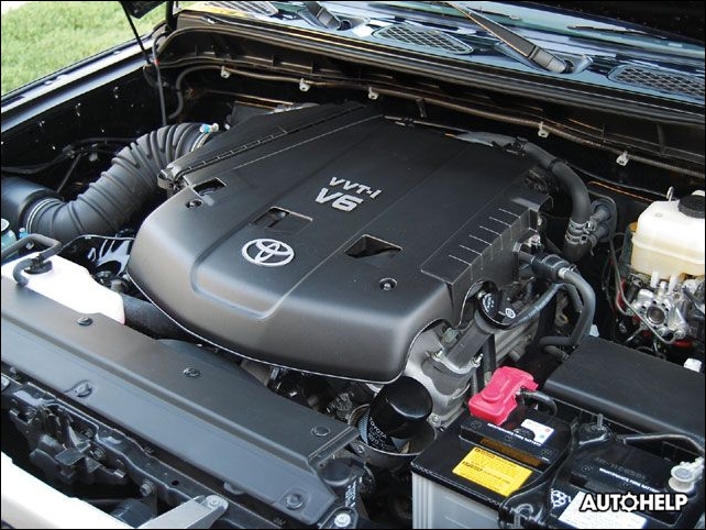 4.0 литрийн V6 хөдөлгүүр найдвар -тай, хүчтэй. 3700-4200 эрг/мин хурдалж байхад салонд чимээгүй